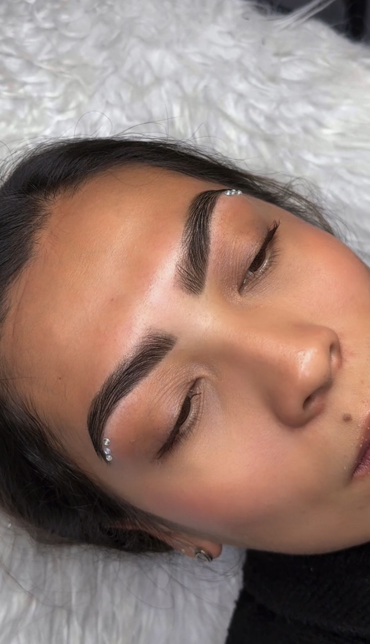 ✨ Diseño de cejas con henna✨